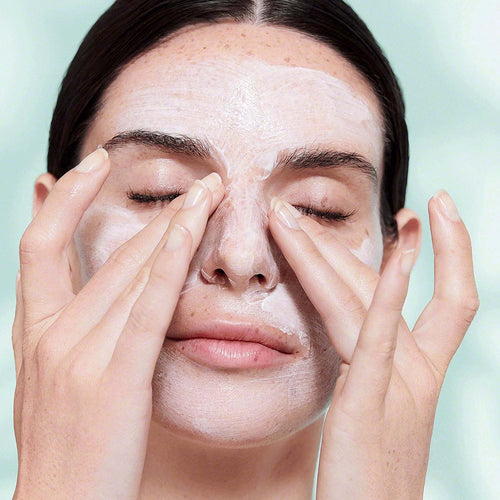 Versatile Use: Morning radiance booster or weekly intensive treatment as needed.