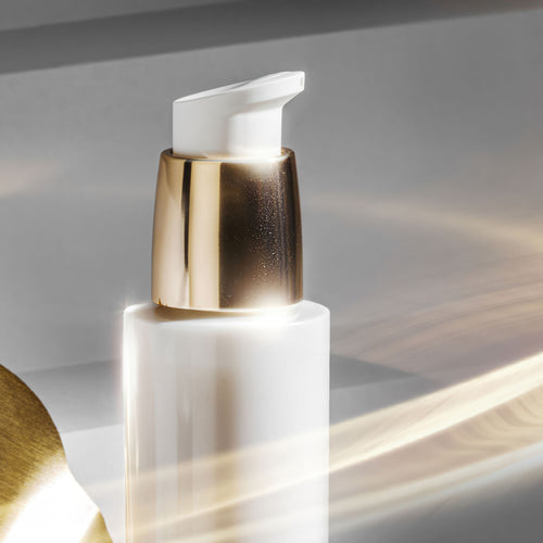 This advanced botanical lotion strengthens moisture barrier