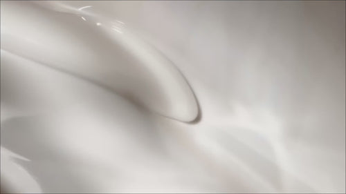 The Moisturizing Soft Cream by La Mer