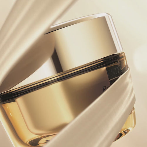 Revitalizing Supreme+ Moisturizer Youth Power Cream by Estée Lauder