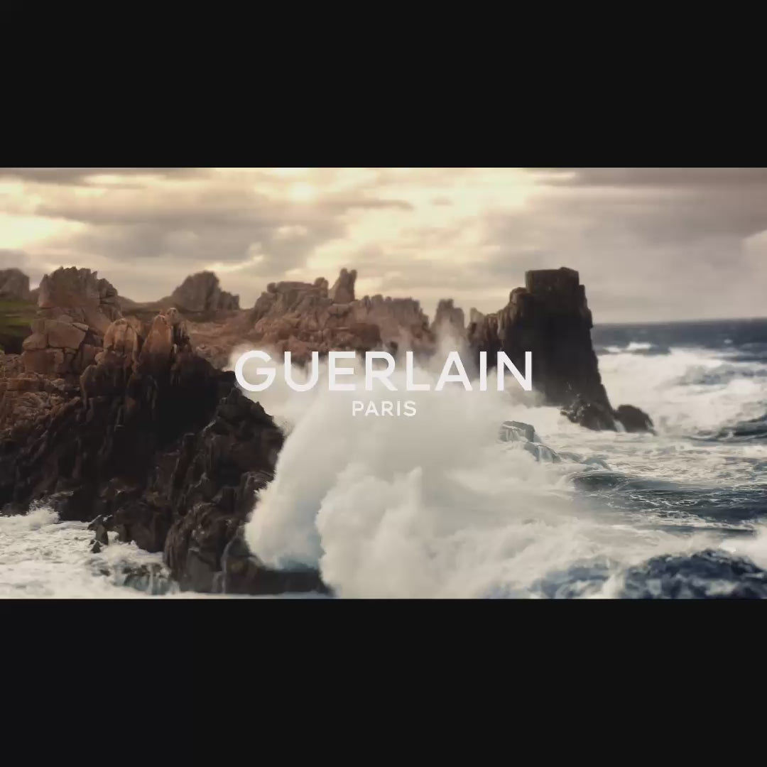 Revolutionary night cream inspired by clinical honey bandages